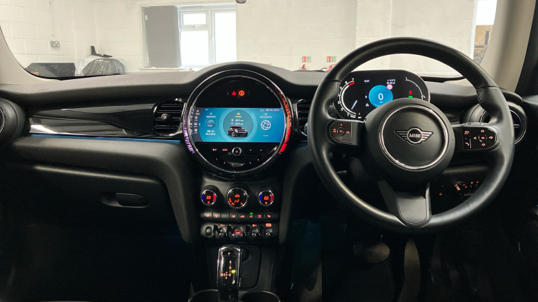 MINI Hatchback 1.5 Cooper Classic 3dr Auto Petrol Hatchback